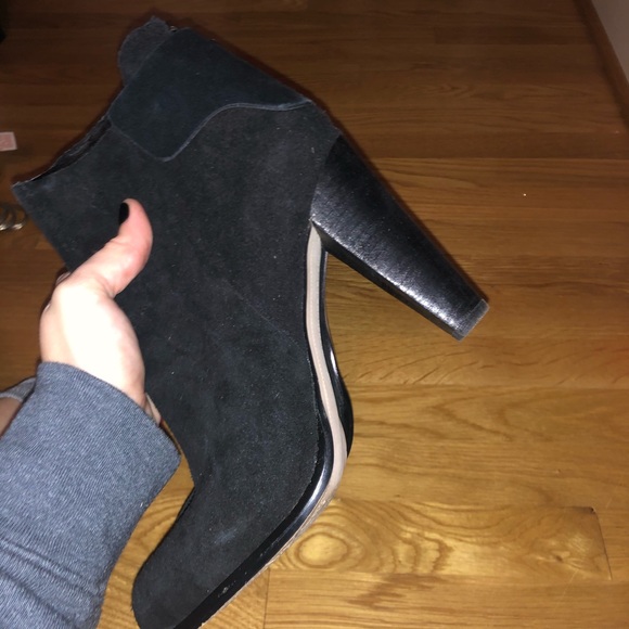 Black French Connection suede heels - Picture 5 of 7